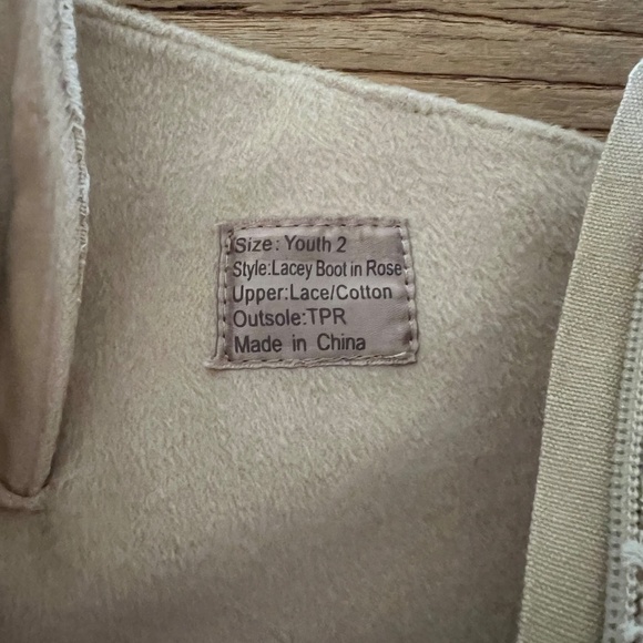 NWOT Joyfolie Lacey Boot in Rose - Picture 9 of 13